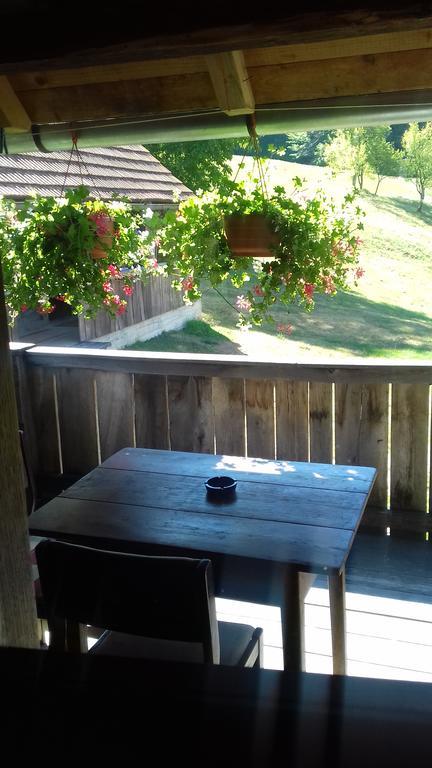 Rustic Home Mia Duga Resa Εξωτερικό φωτογραφία